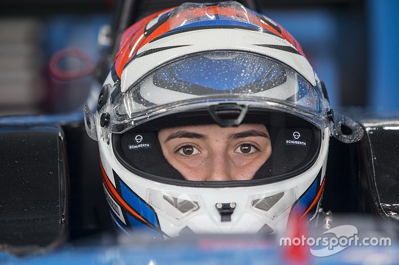 Tatiana Calderón lett a Sauber tesztversenyzője
