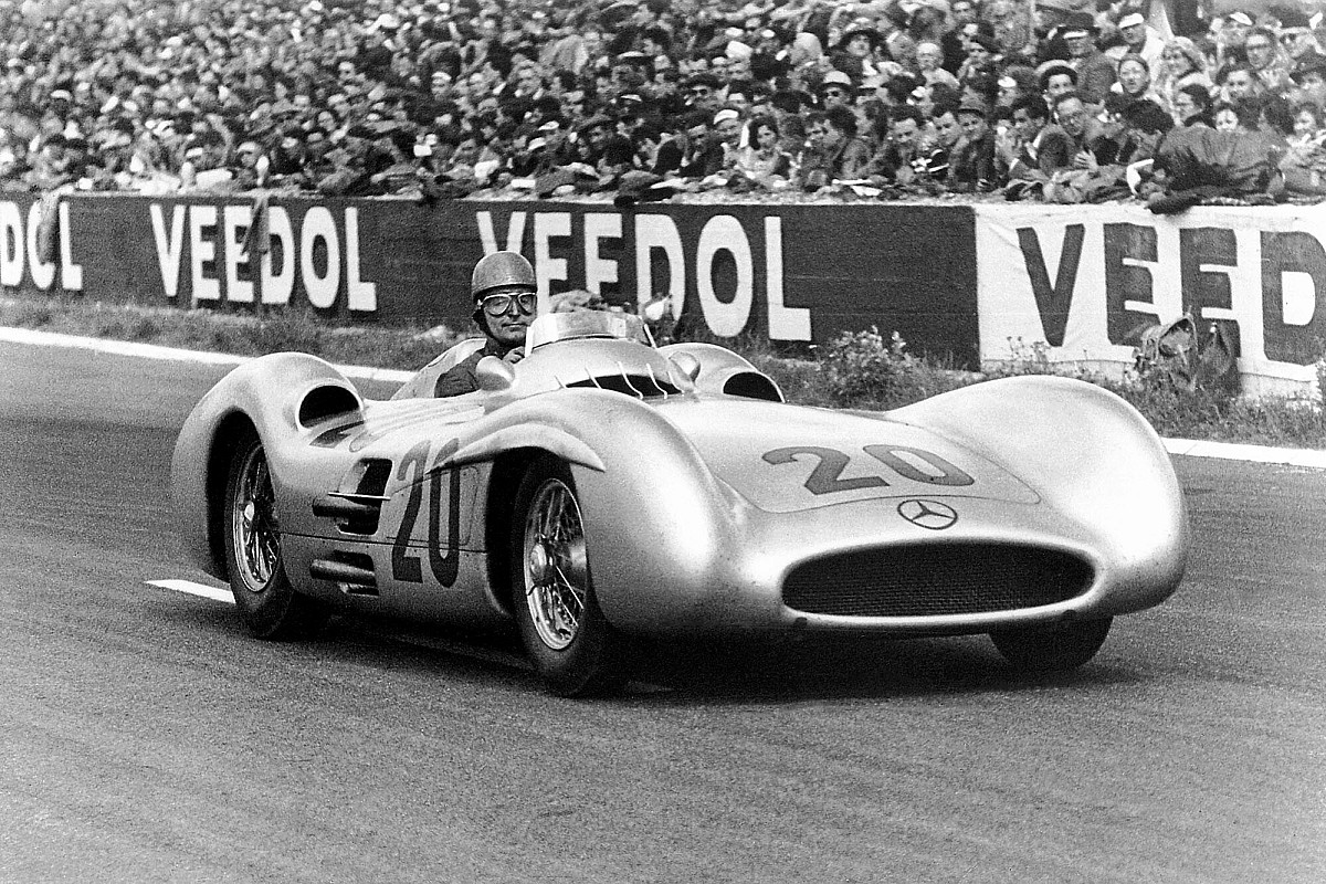 Galeri: Mercedes'in F1'de yarıştığı tüm araçlar