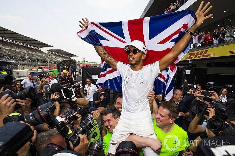 Campe&oacute;n del mundo 2017 Lewis Hamilton, Mercedes AMG F1