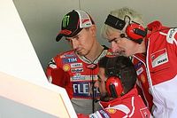 Lorenzo siente que aceler&oacute; el progreso de Ducati