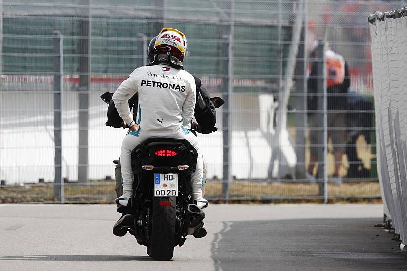 Vettel bersimpati dengan Hamilton atas masalah Q1