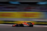 Com Renault, Alonso diz que clima na McLaren j&aacute; mudou