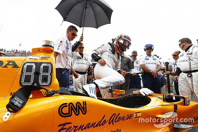 Alonso elige nuevo número para las 500 Millas de Indianápolis 2019