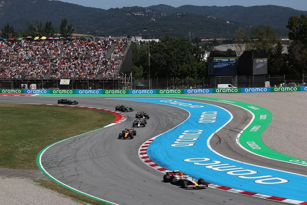 Lando Norris, McLaren, Liam Lawson, Racing Bulls Team, Esteban Ocon, Haas F1 Team