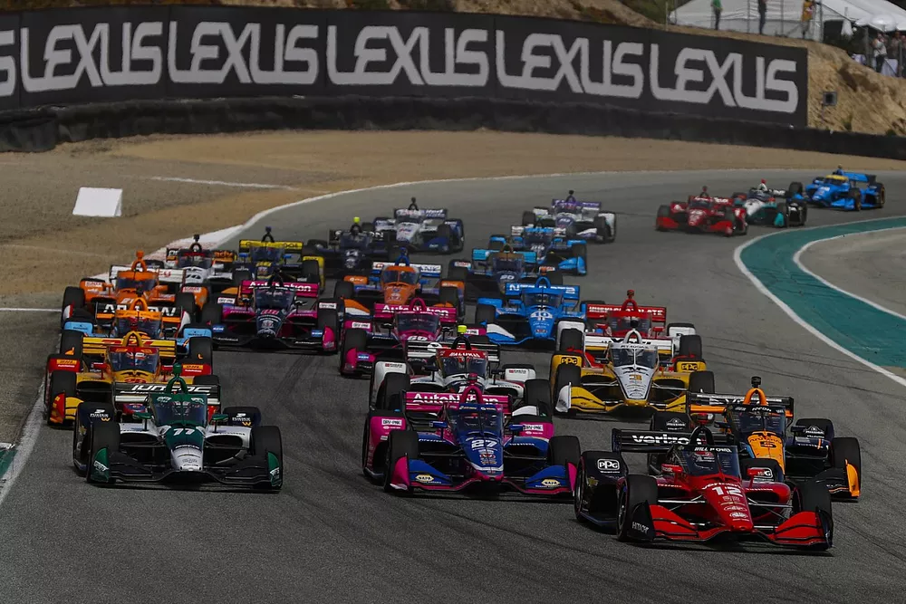 Race Start, Will Power, Team Penske Chevrolet, Callum Ilott, Juncos Hollinger Racing Chevrolet