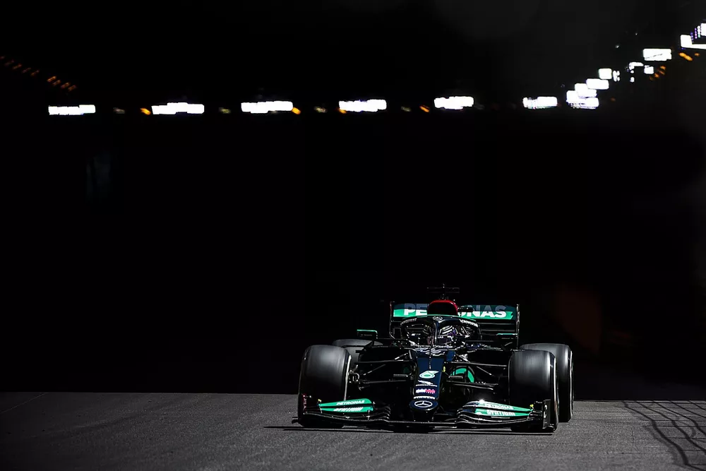 Lewis Hamilton, Mercedes W12