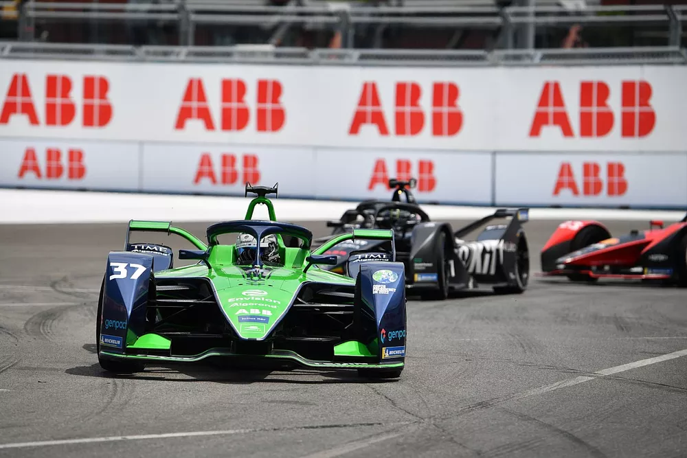 Nick Cassidy, Envision Racing, Audi e-tron FE07, Lucas Di Grassi, ROKiT Venturi Racing, Silver Arrow 02, Sebastien Buemi, Nissan e.dams, Nissan IM03