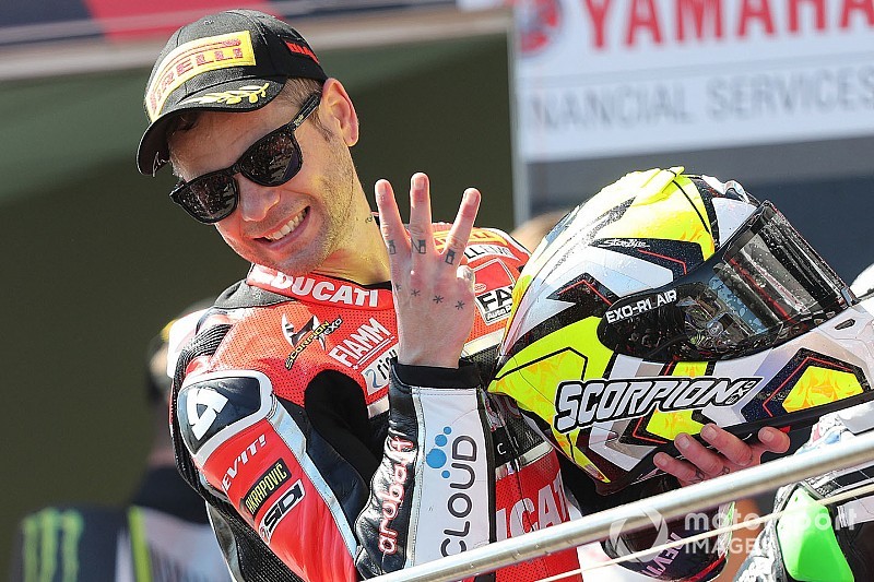 Bautista completa un debut de ensueño ganando las tres carreras de Phillip Island