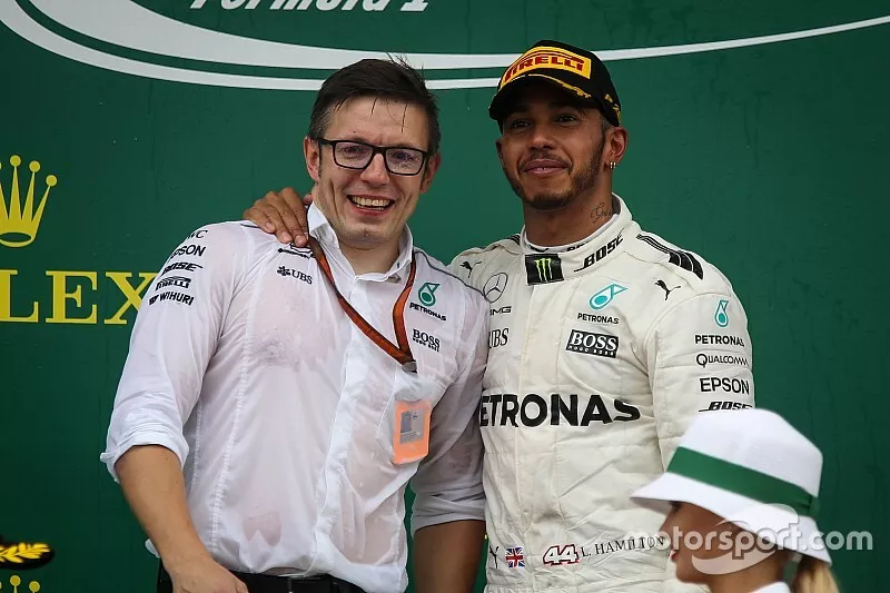 Peter Bonnington, Mercedes AMG F1 Race Engineer and Lewis Hamilton, Mercedes AMG F1 on the podium