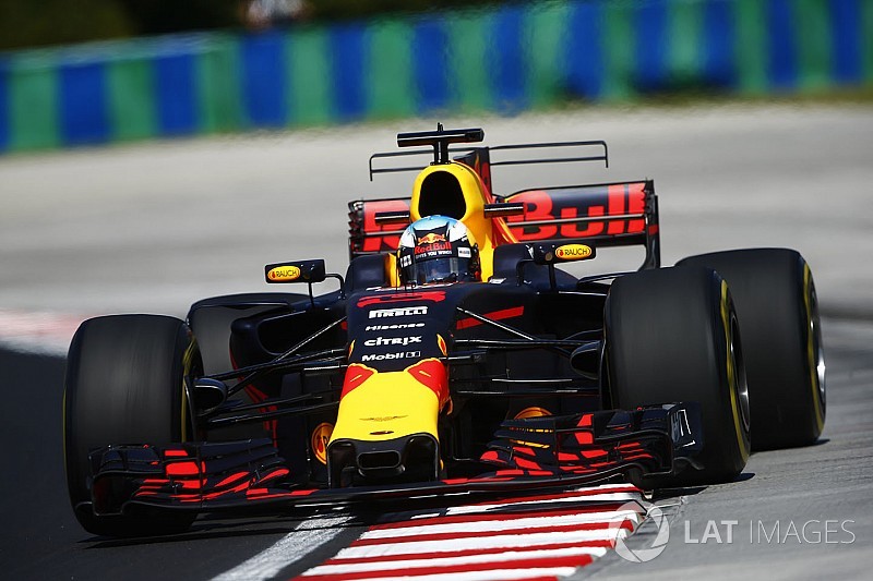 EL1 - Ricciardo à l'aise ; Haas goûte aux murs