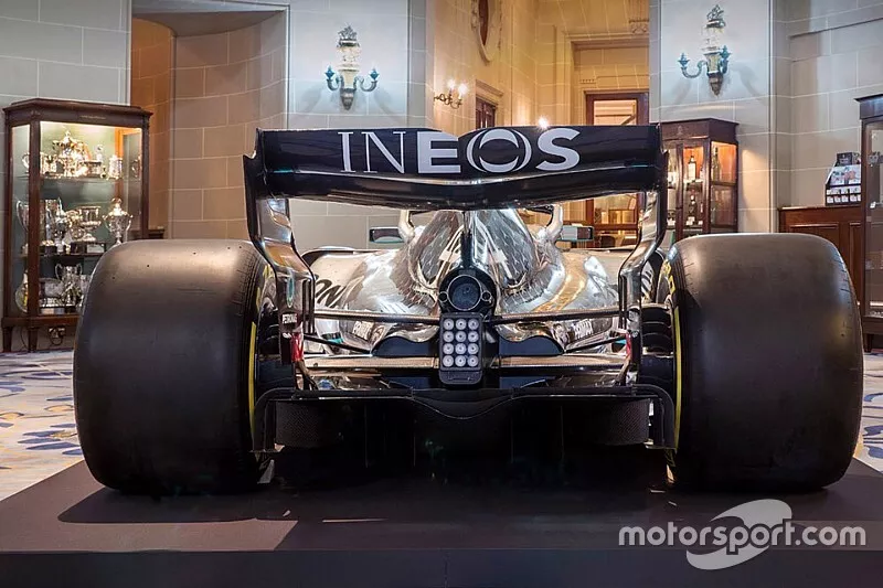 Detalle de la decoraci&oacute;n de Mercedes para el W11
