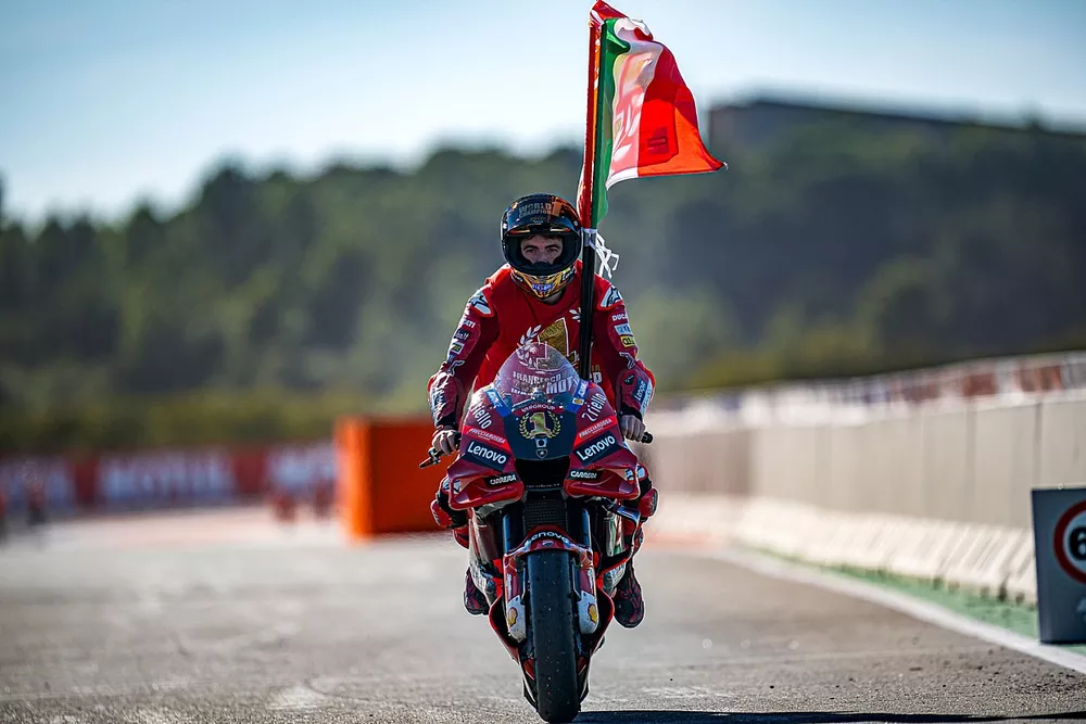 El campe&oacute;n del mundo de MotoGP Francesco Bagnaia, del equipo Ducati