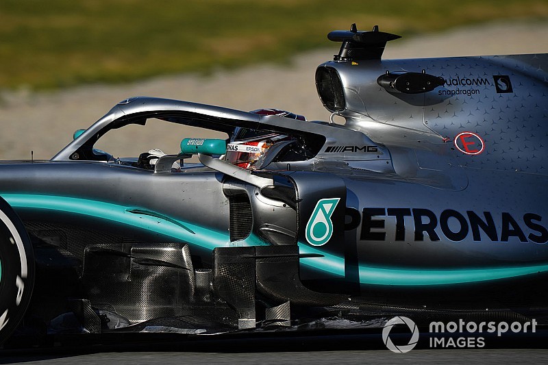 A Mercedes 150 problémamentes körrel nyitott: Hamilton és Bottas is elégedett