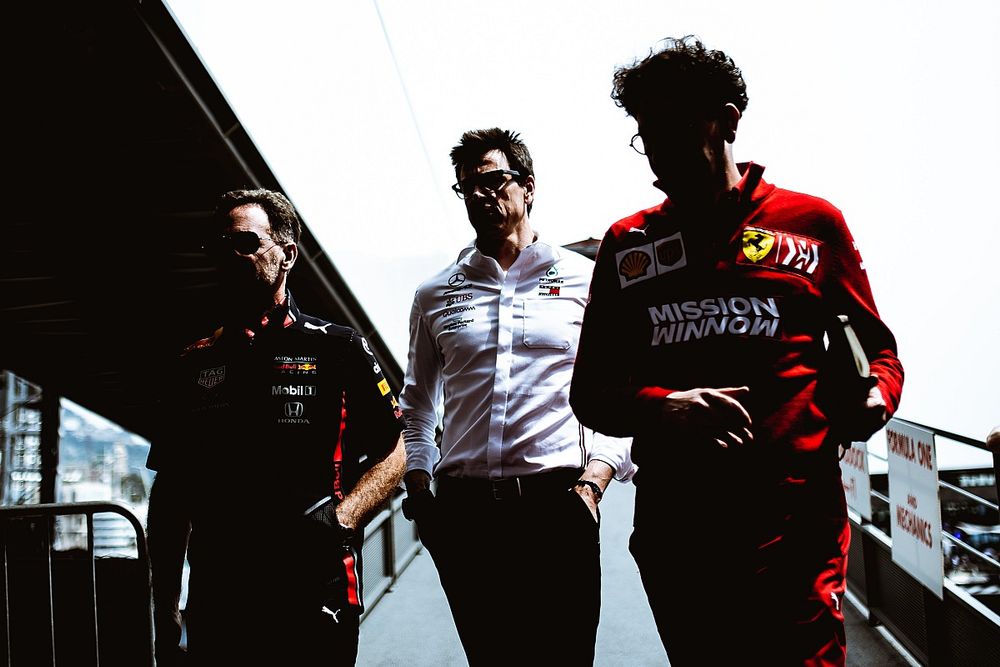 Christian Horner, Director de Red Bull, Toto Wolff, Director Ejecutivo de Mercedes AMG, Mattia Binotto, Director de Ferrari