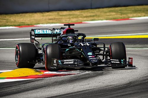 Spanish GP: Hamilton beats Bottas to pole by 0.059s