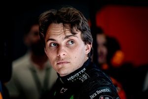 Por qu&eacute; Piastri est&aacute; harto de responder preguntas sobre la suspensi&oacute;n de su McLaren