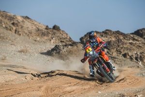 Sanders sentencia el Dakar para KTM con la fuerte ca&iacute;da de Schareina