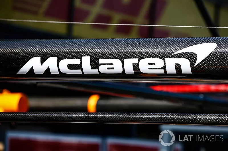 McLaren Garage 