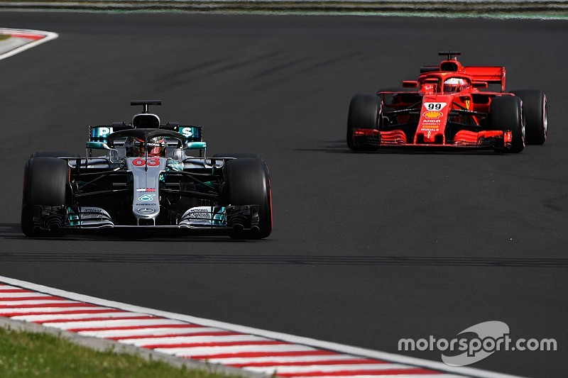 FIA: é “muito improvável” que ideia de 3º carro aconteça