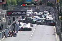 Un gran accidente marca la primera carrera de Vila Real; gan&oacute; Muller y Oriola fue 3&ordm;