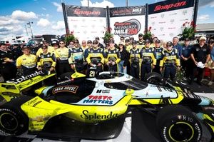 SUPER GT: Goodsmile Mercedes has 