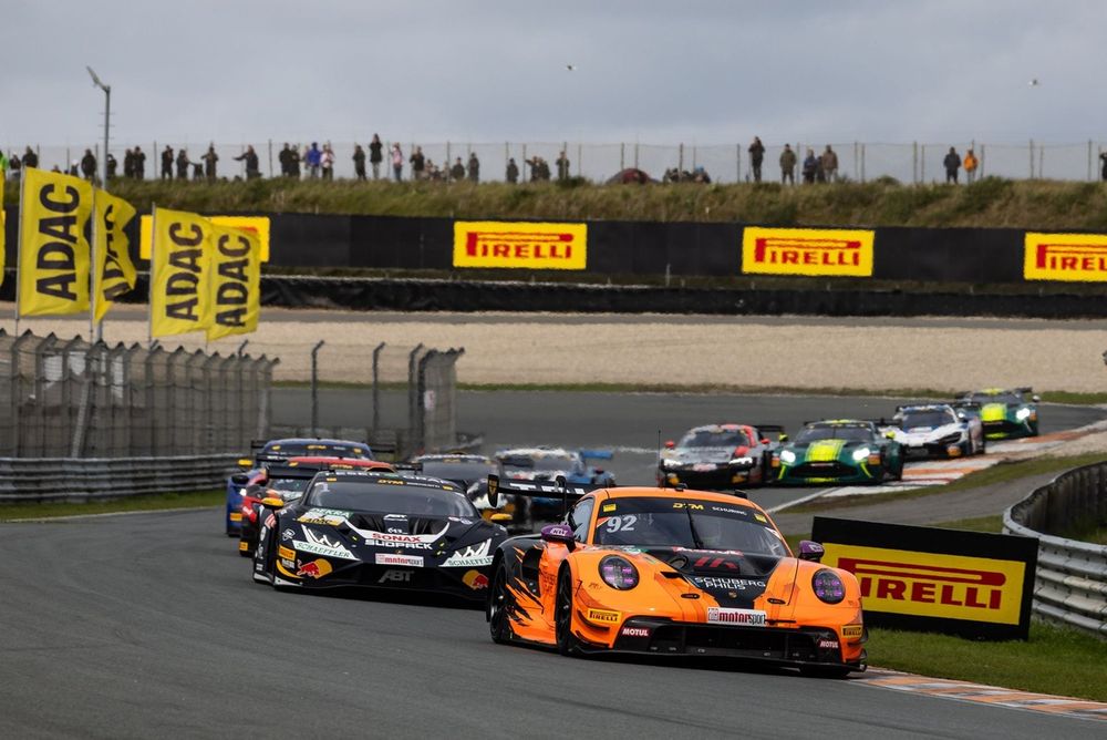 Morris Schuring, Manthey EMA Porsche 911 GT3-R, Mirko Bortolotti, Team Abt Sportsline Lamborghini Hurac&aacute;n EVO GT3