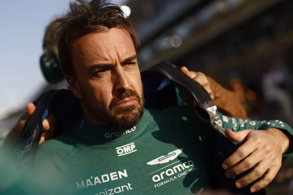 Alonso: Se eu estivesse dirigindo uma McLaren, n&atilde;o estaria sofrendo