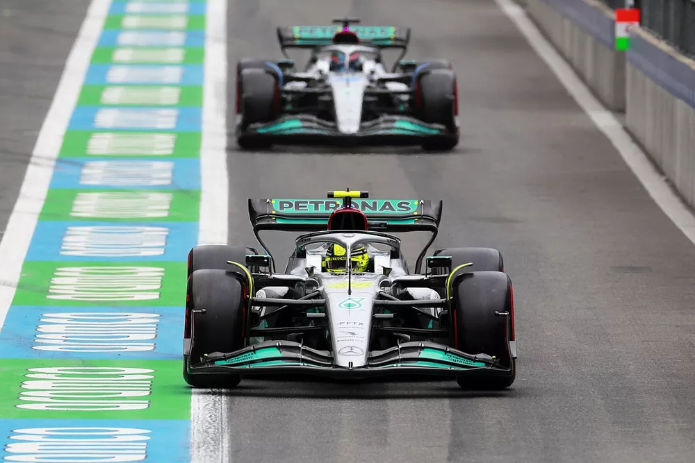 Lewis Hamilton, Mercedes W13, George Russell, Mercedes W13, in the pits