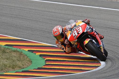 Marquez z pole position i rekordem okrążenia