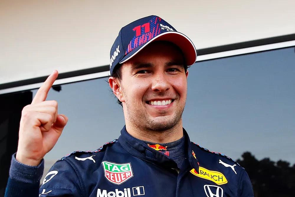 Sergio P&eacute;rez, Red Bull Racing, gana el GP de Azerbaiy&aacute;n