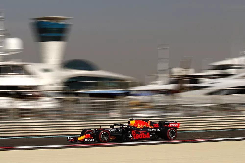 Max Verstappen, Red Bull Racing RB16B