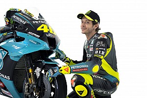 レアサンバイザー バレンティーノ ロッシ 46 ナストロアズーロ Moto GP レアサンバイザー バレンティーノ ロッシ 46 ナストロアズーロ