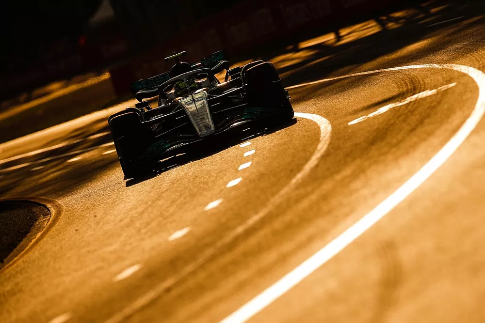 Lewis Hamilton, Mercedes W13