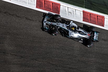 Hamilton lidera último treino livre para o GP de Abu Dhabi