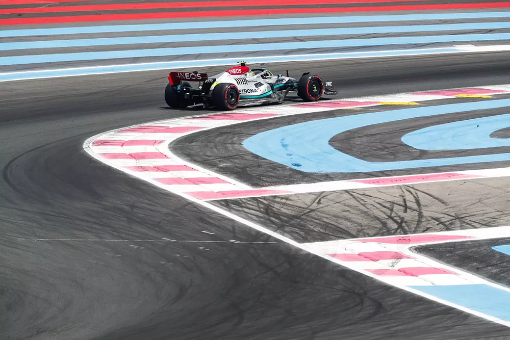 Lewis Hamilton, Mercedes W13
