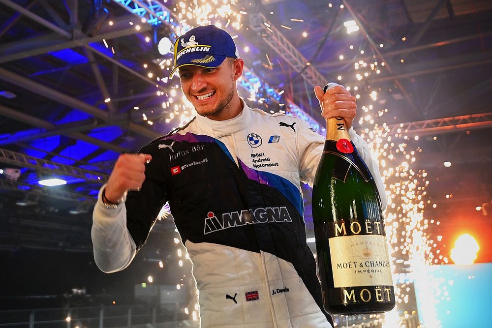 El ganador del ePrix de Londres, Jake Dennis, BMW i Andretti Motorsport