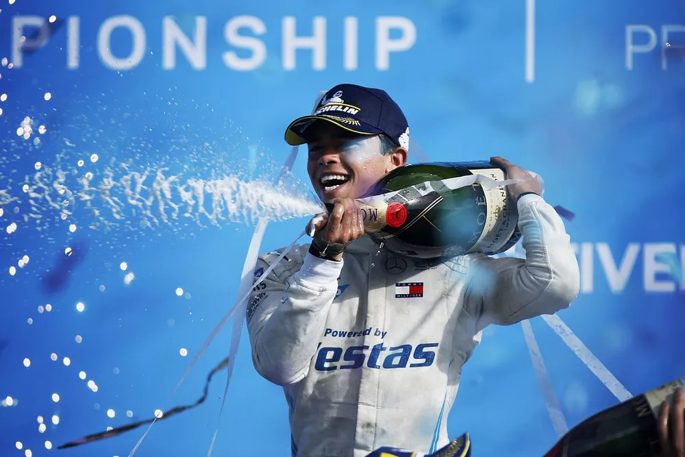 Champion Nyck de Vries, Mercedes-Benz EQ, on the championship podium