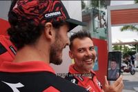 Bagnaia y Márquez, entre risas en el último 'Inside' de Ducati: "Nos ha dejado solos"