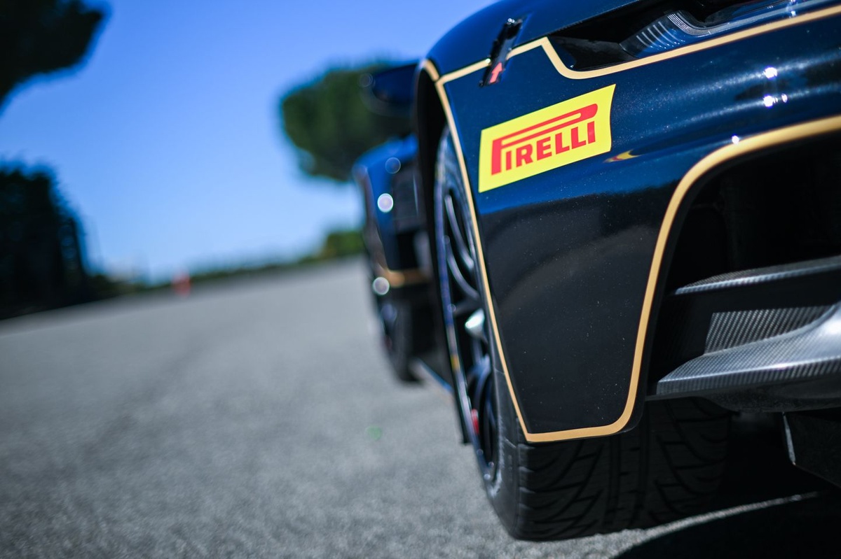 GT World | La sfida di Monza secondo Pirelli: "Gestire il gran caldo è fondamentale per il primo tentativo di allungo"