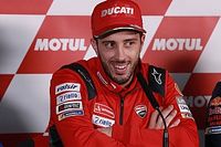 Dovizioso: "Lorenzo es un campe&oacute;n que no puede perder un minuto en carrera"