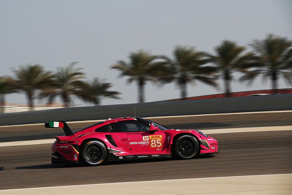 #85 Iron Dames Porsche 911 RSR - 19: Sarah Bovy, Michelle Gatting, Rahel Frey