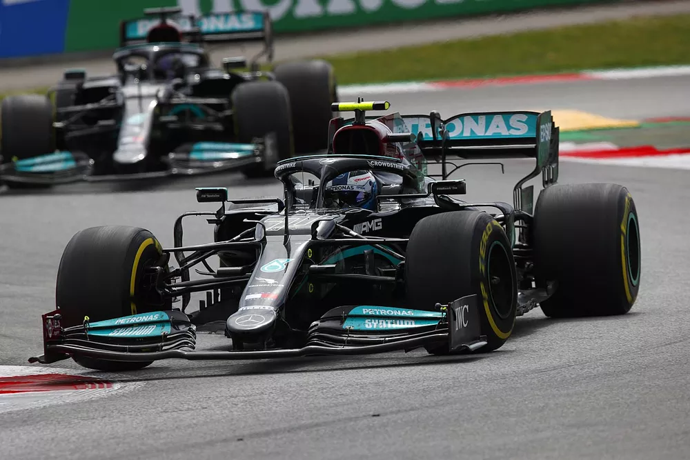 Valtteri Bottas, Mercedes W12, Lewis Hamilton, Mercedes W12