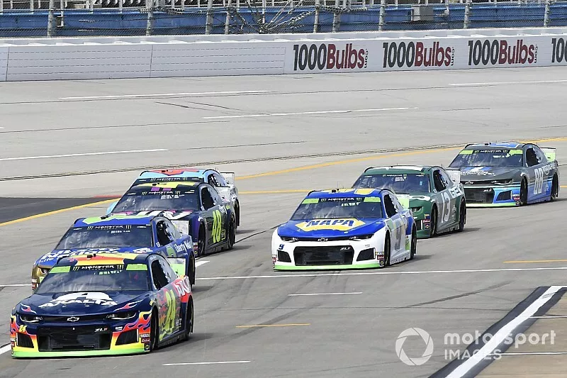  William Byron, Hendrick Motorsports, Chevrolet Camaro Axalta,  Chase Elliott, Hendrick Motorsports, Chevrolet Camaro NAPA Night Vision,  Jimmie Johnson, Hendrick Motorsports, Chevrolet Camaro Ally,  Ty Dillon, Germain Racing, Chevrolet Camaro GEICO,  Darrell Wallace Jr., Richard Petty Motorsports, Chevrolet Camaro Victory Junction,  Alex Bowman, Hendrick Motorsports, Chevrolet Camaro Nationwide / Amazon Echo Auto