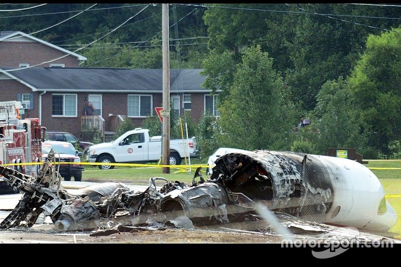 Dale Earnhardt Jr. en un accidente de avión