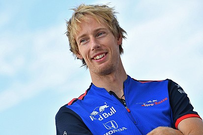 Hartley, yerini başkasının alacağı iddialarından sonra değişmiş