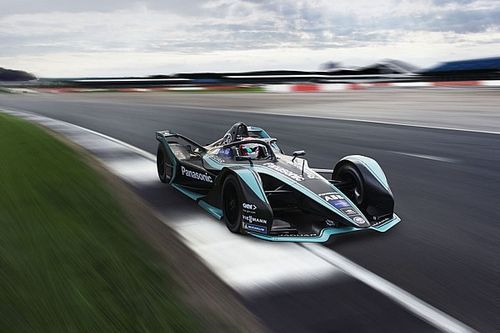 Jaguar presentó su Gen2 y confirmó a Piquet Jr. y a Evans como pilotos