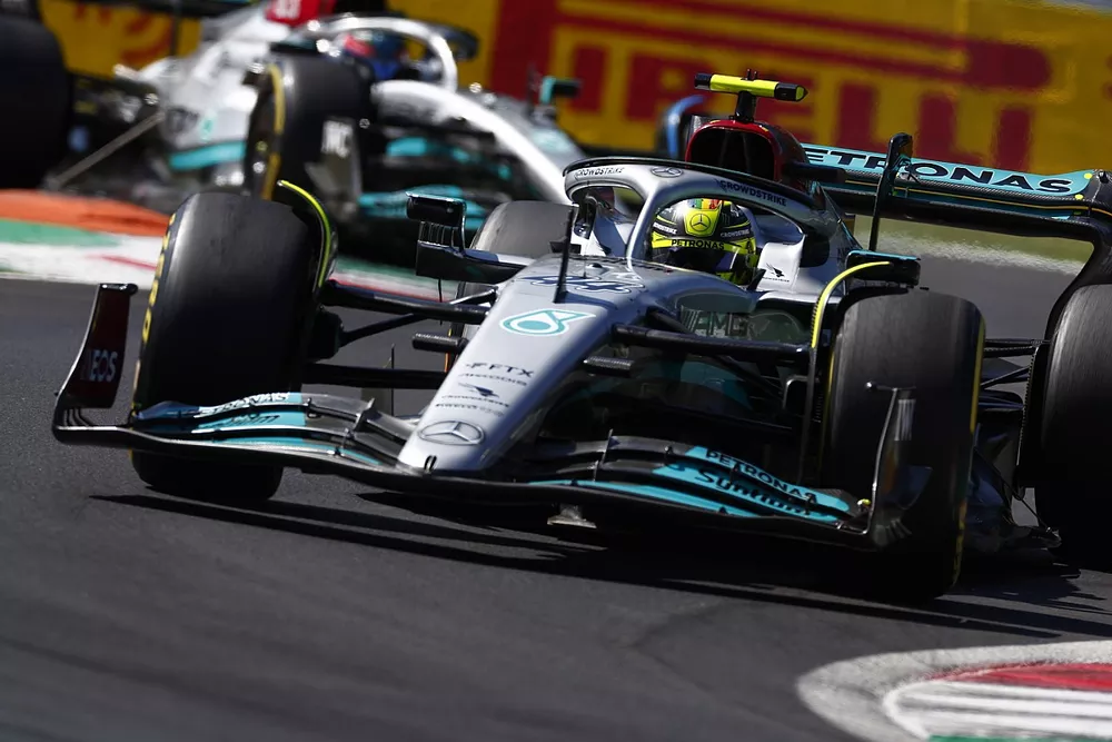 Lewis Hamilton, Mercedes W13