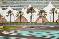 Alonso completa otros 1000 kil&oacute;metros con un Renault F1 en Abu Dhabi 