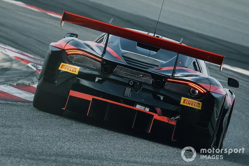 #72 Inception Racing with Optimum, McLaren 720S GT3: Brendan Iribe, Ollie Millroy, Nick Moss, Joe Osborne