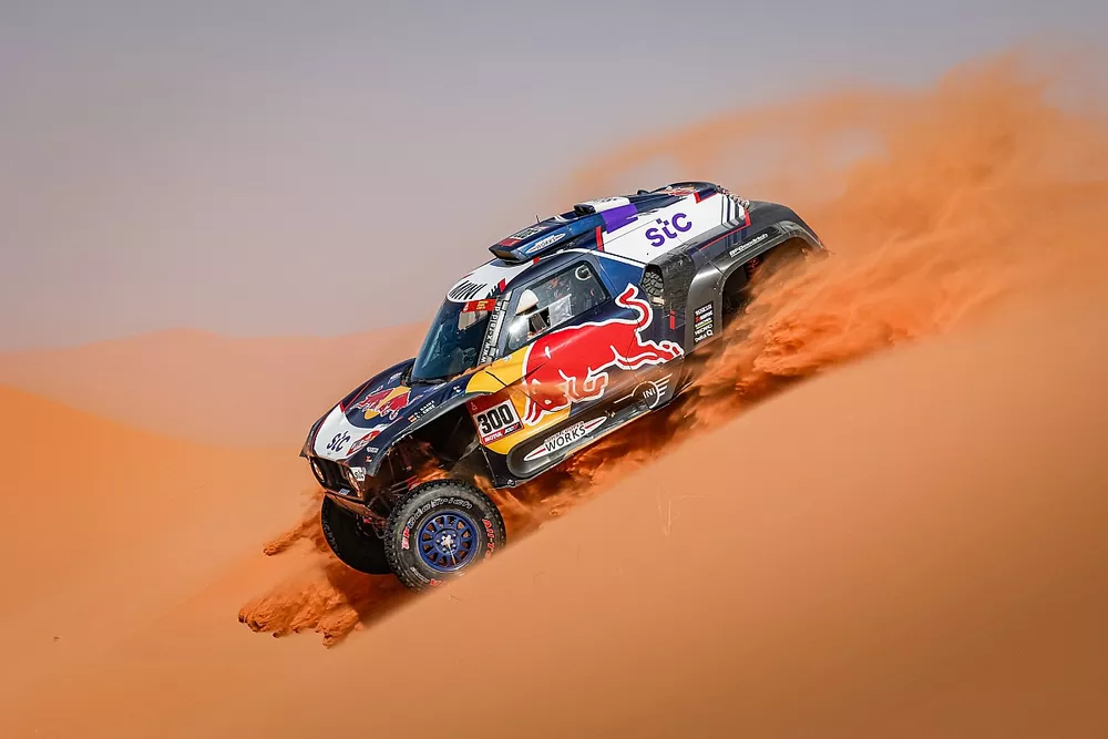#300 X-Raid Mini JCW Team: Carlos Sainz, Lucas Cruz